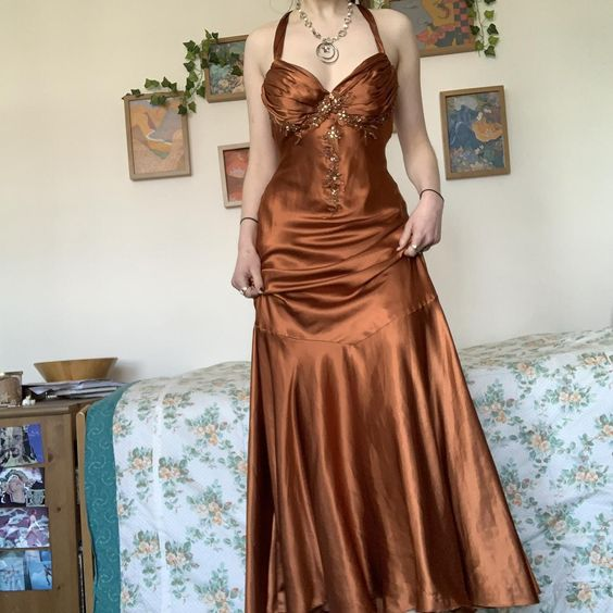 Vintage Halter V Neck  Beaded Appliques 90S Prom Dress Mermaid Evening Dress