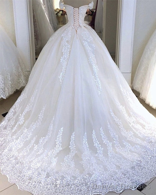 Vintage Lace Wedding Dress Ball Gown Off The Shoulder Secondary image