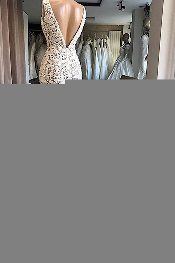 Vintage Long Mermaid V-neck Lace Backless Wedding Dress Secondary image