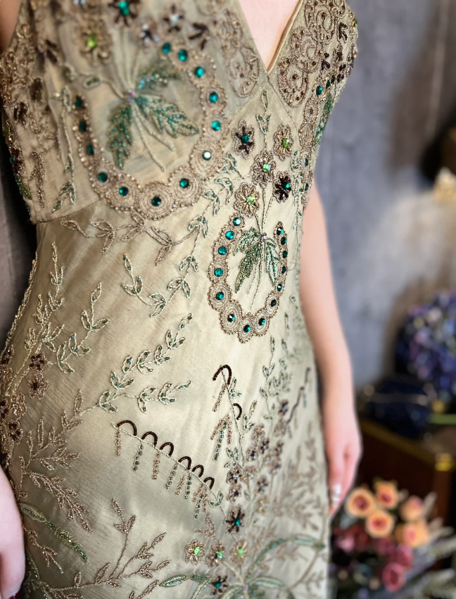 Vintage Luxury Green Mermaid Deep V-Neck Beaded Embroidered Chiffon Long Prom Dress Evening Dress
