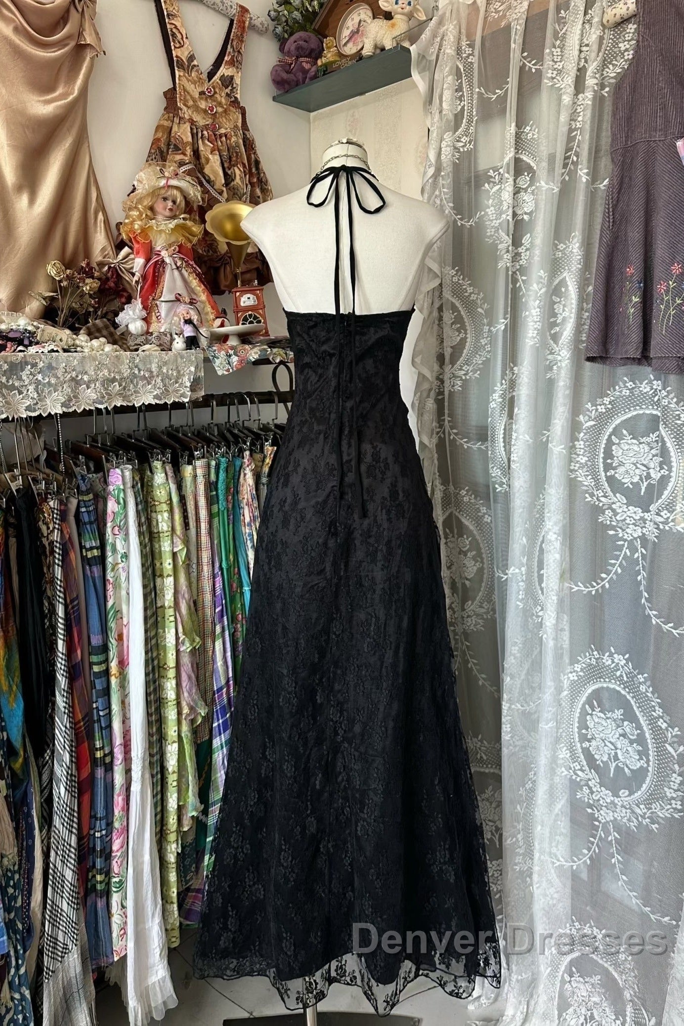Vintage Mermaid Halter Sleeveless Long Black Lace Evening Dress Prom Dress