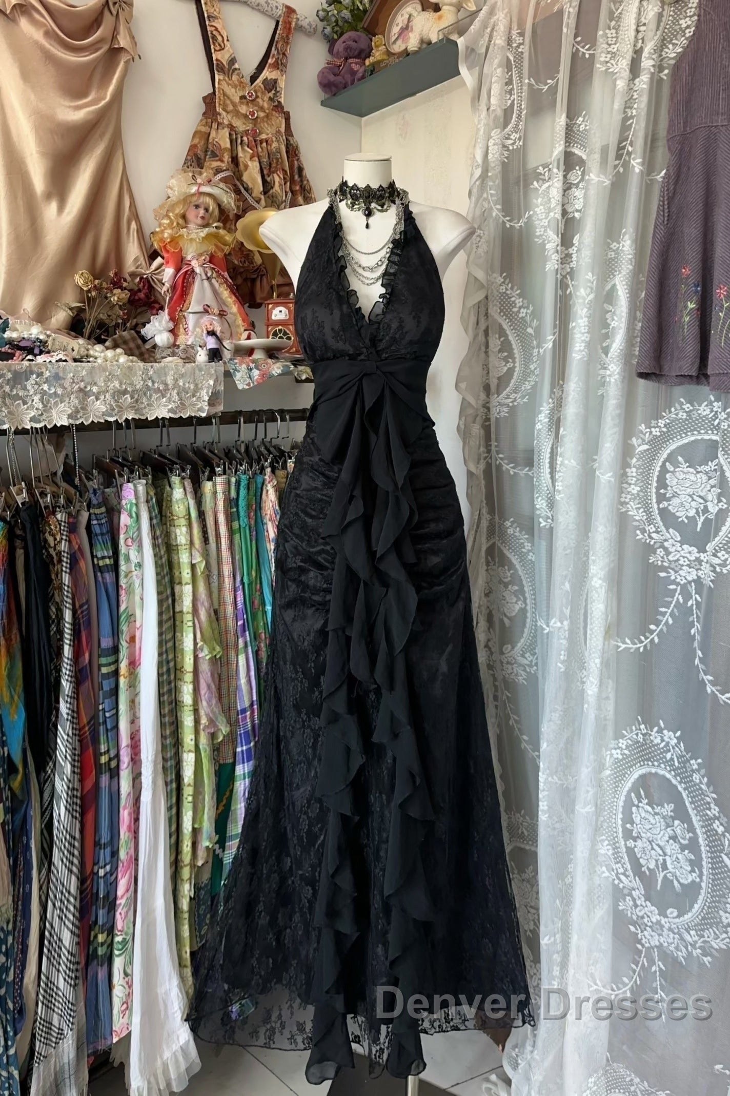 Vintage Mermaid Halter Sleeveless Long Black Lace Evening Dress Prom Dress