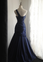 Vintage Navy Blue Mermaid One-Shoulder Satin Long Prom Dress Evening Dress