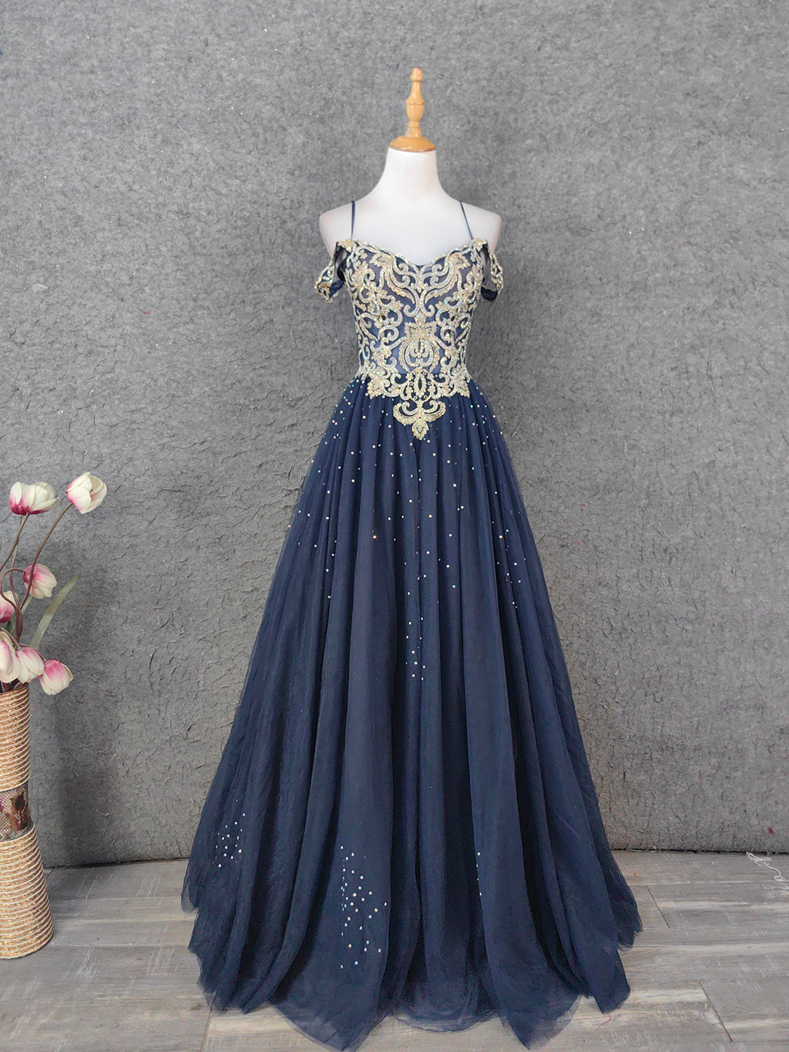 Vintage Navy Blue Off-Shoulder Gold Embroidered Rhinestone Tulle Long Prom Dress Evening Dress Main image