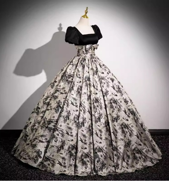 Vintage Printed Square Neck Puff Sleeve Velvet Ball Gown Evening Dress Sweet 16 Dress Secondary image