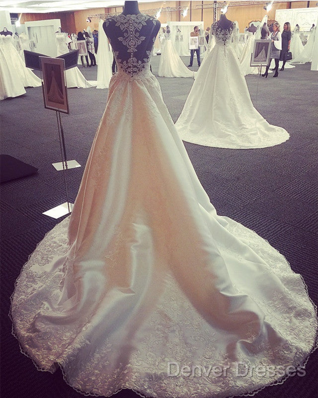 Vintage Scoop Neck Sweep Train Satin Mermaid Wedding Dress Lace Embroidery Secondary image