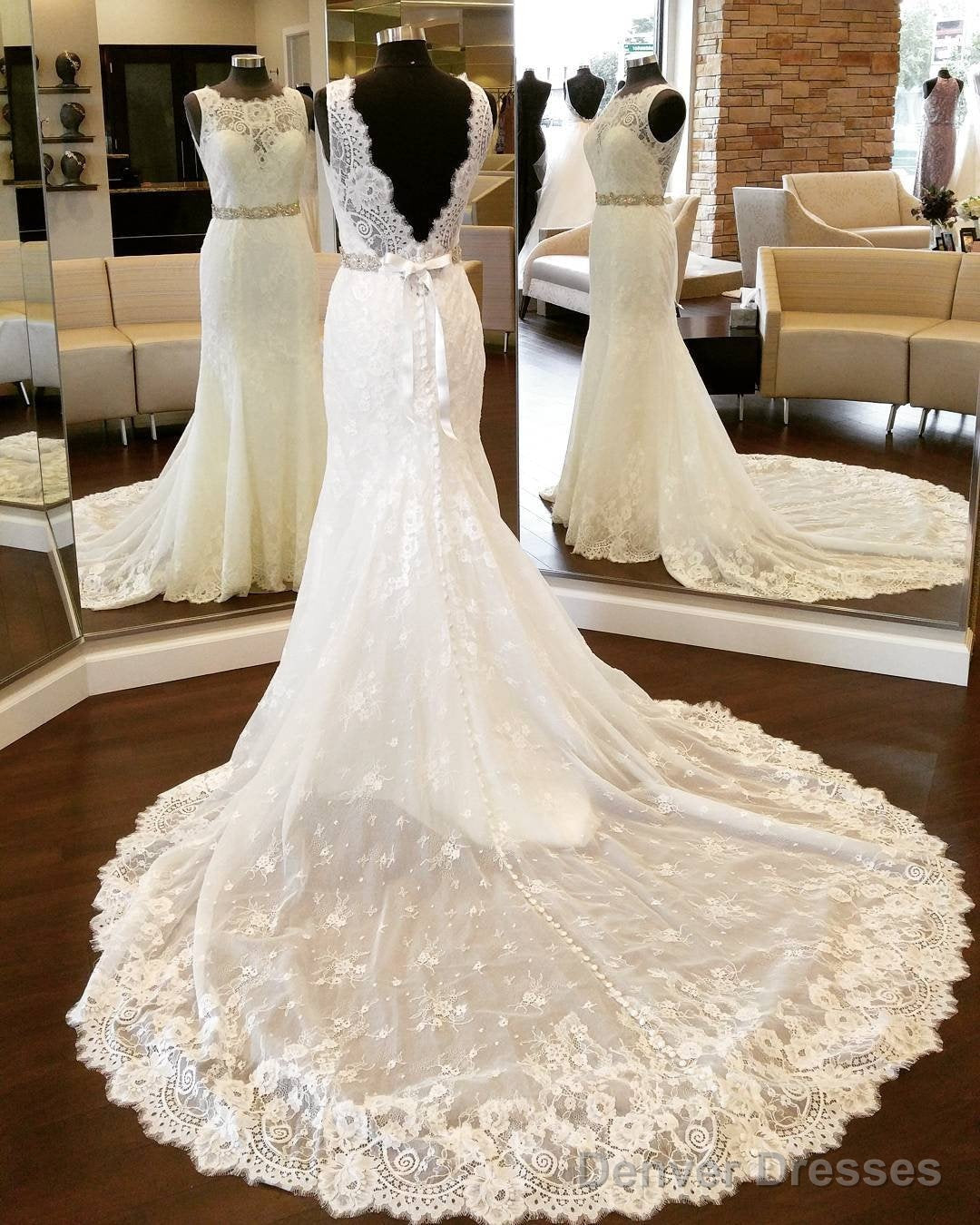 Vintage Scoop Neckline Open Back Lace Mermaid Wedding Dresses Main image