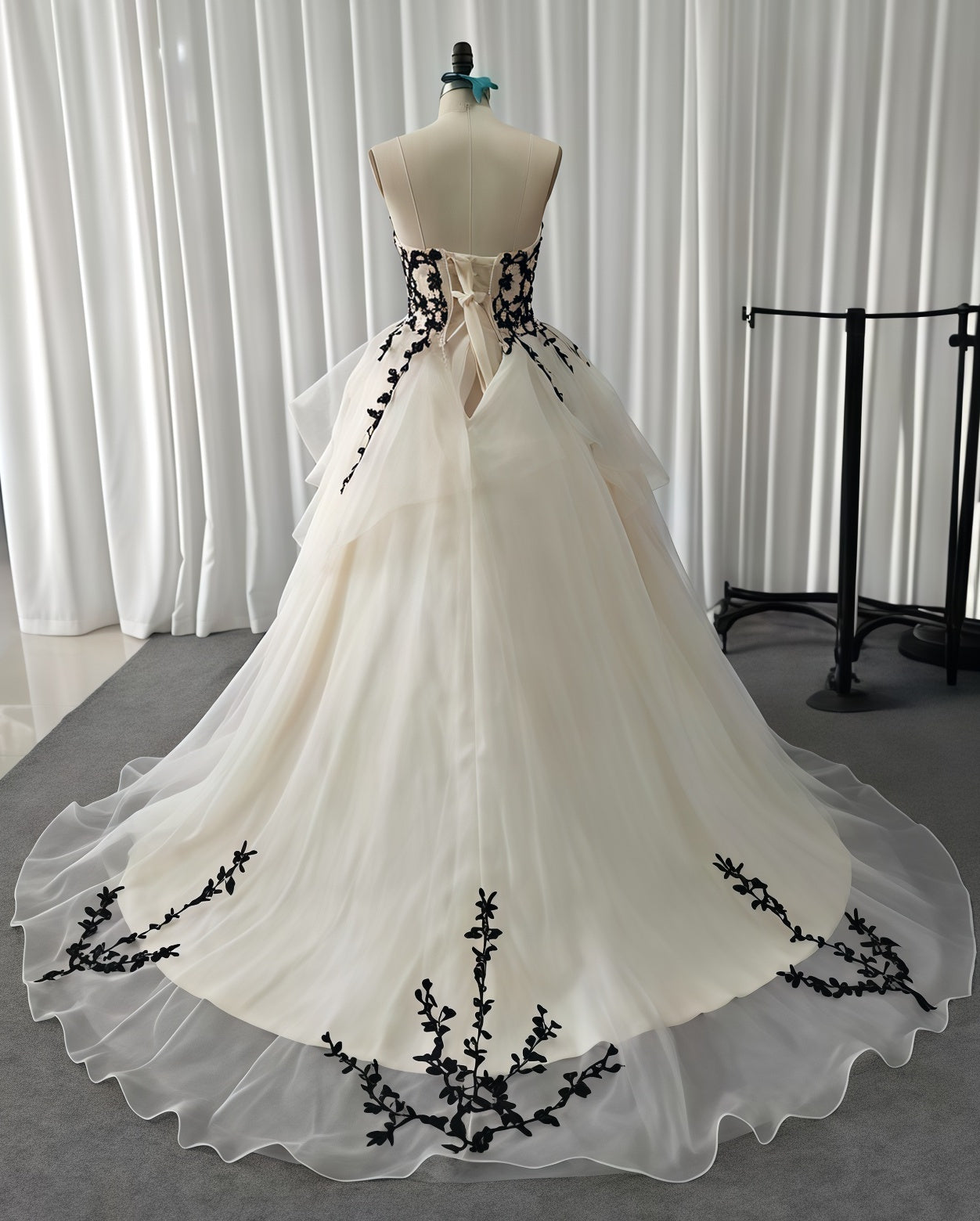 Vintage Sweetheart Floral Party Dress, Ivory Ruffle Ball Gown Secondary image