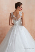 White Ball Gown Tulle Lace Appliques Sweetheart Sequins Wedding Dresses