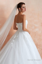 White Ball Gown Tulle Lace Appliques Sweetheart Sequins Wedding Dresses