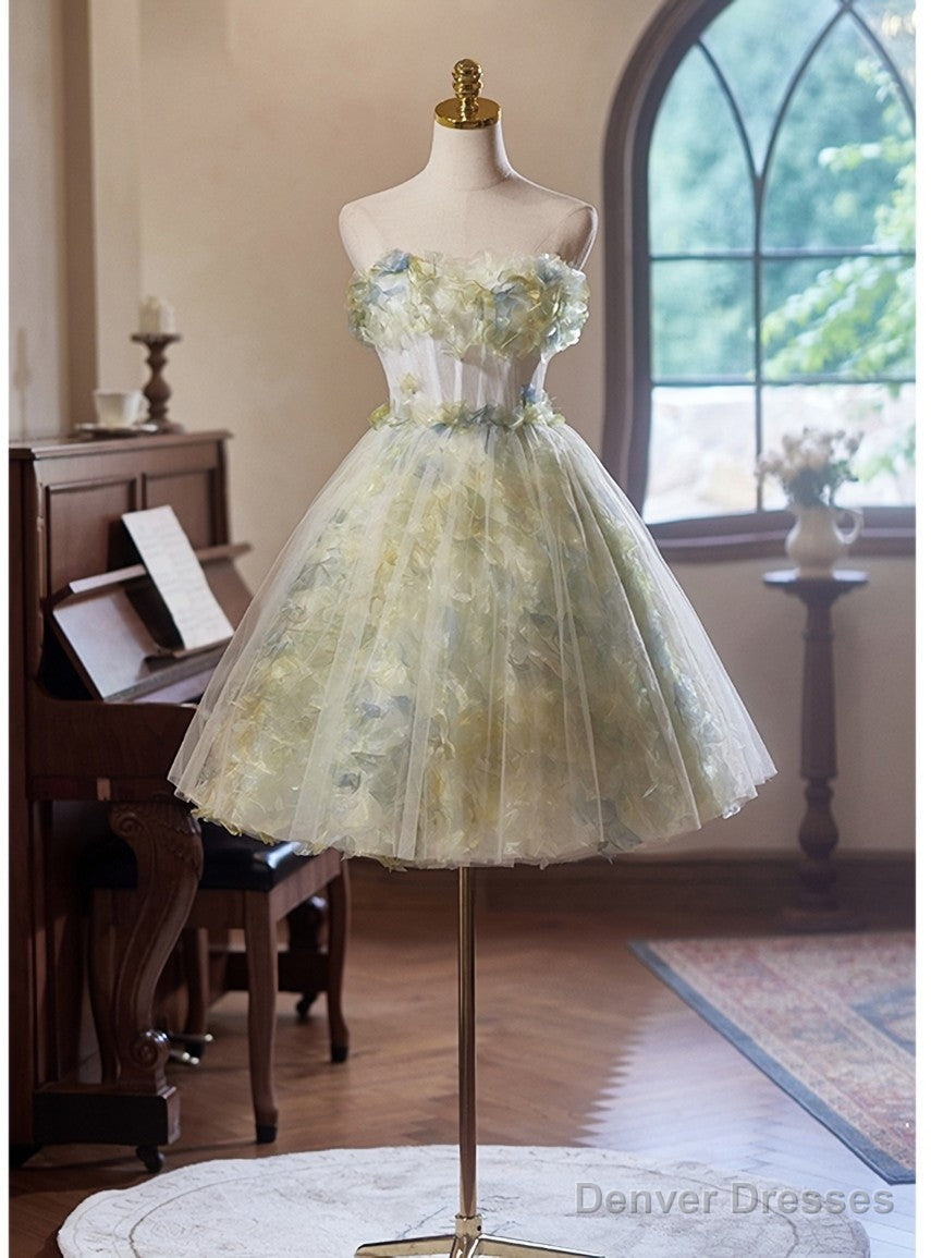 White Tulle 3D Flower Strapless Homecoming Dress Main image