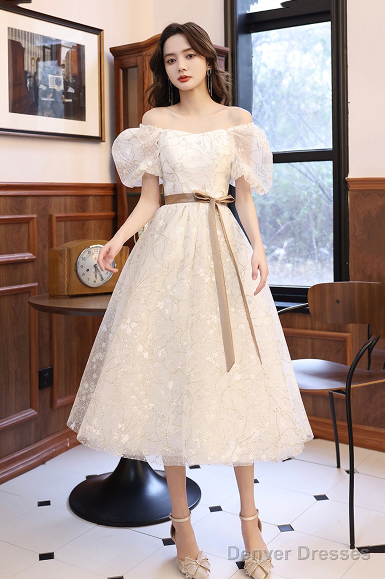 White Tulle Knee Length Prom Dress, Cute Short Sleeve Homecoming Dress Secondary image