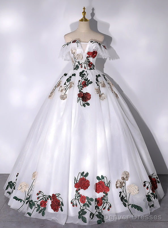 White Tulle Lace Embroidery Appliques Quinceanera Dress Main image