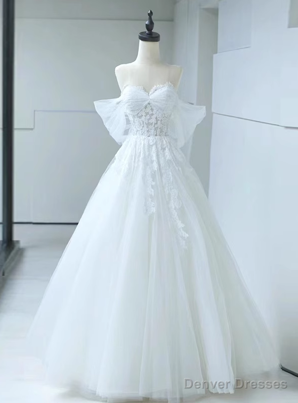 White Tulle Lace Sweetheart Wedding Dress Main image