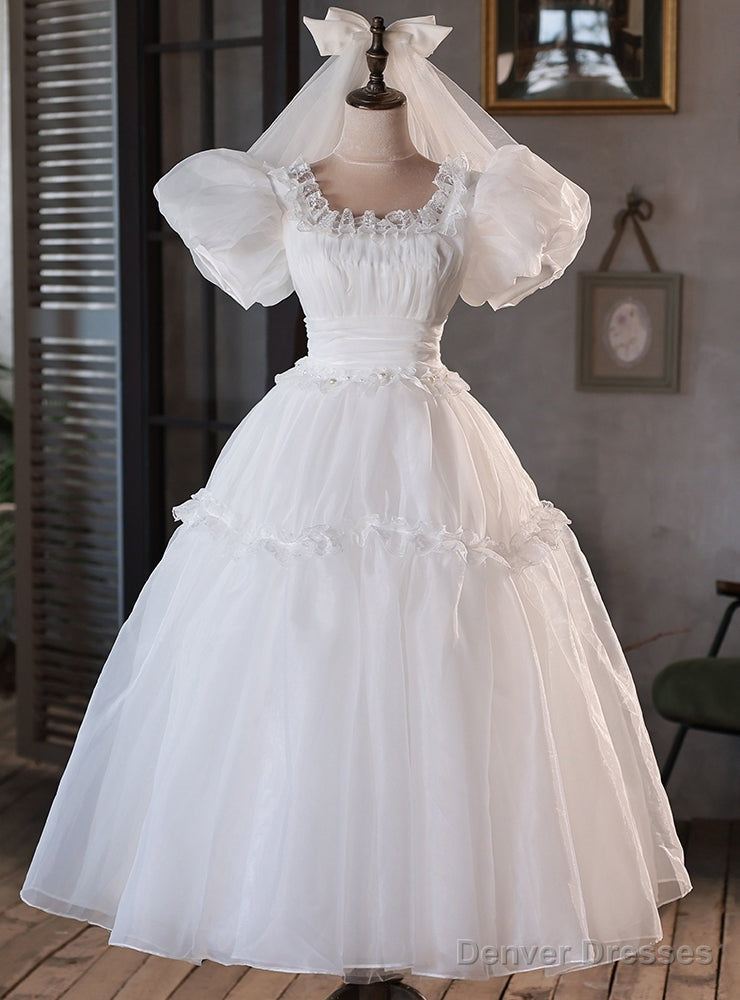 White Tulle Puff Sleeve Pleats Wedding Dress Main image
