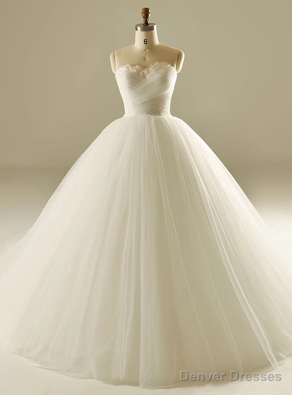 White Tulle Sweetheart Pleats Wedding Dress