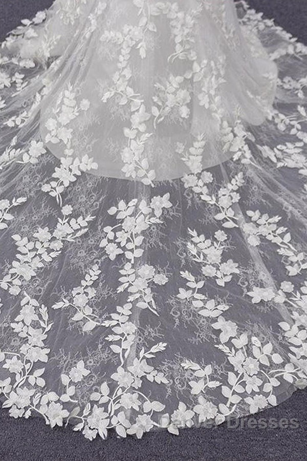 White Tulle Wedding Dress Lace Appliques Spaghetti Straps Mermaid Bridal Dress Open Back