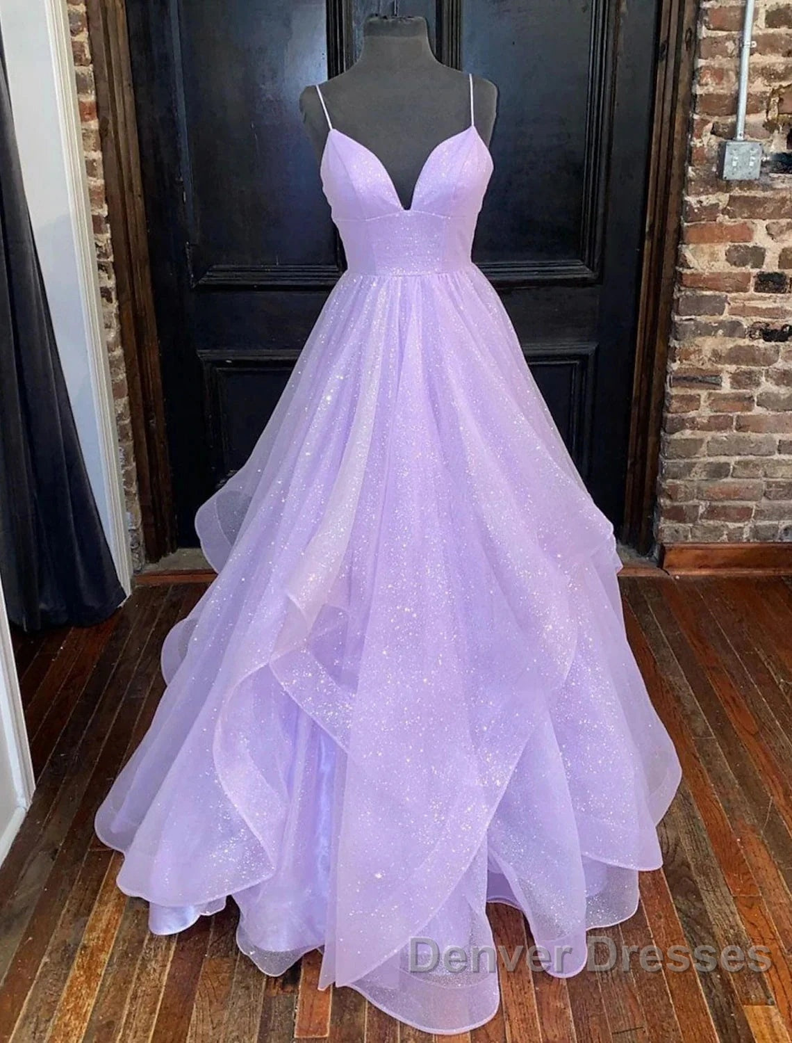 Wholesale  Ball Gown A-Line Prom Dress Sparkle & Shine Dress Formal Wedding Party Floor Length Sleeveless Sweetheart Tulle Backless With Pleats Ruffles Secondary image