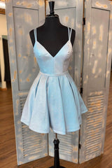 Formal Dresses For 25 Year Olds, Cute V-Neck Short Prom Dresses, A-Line Homecoming Dresses