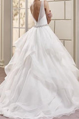 Wedding Dresses Tulle Lace, 2024 New Arrival Sweetheart Organza Ruffles Backless Pleated Ball Dresses
