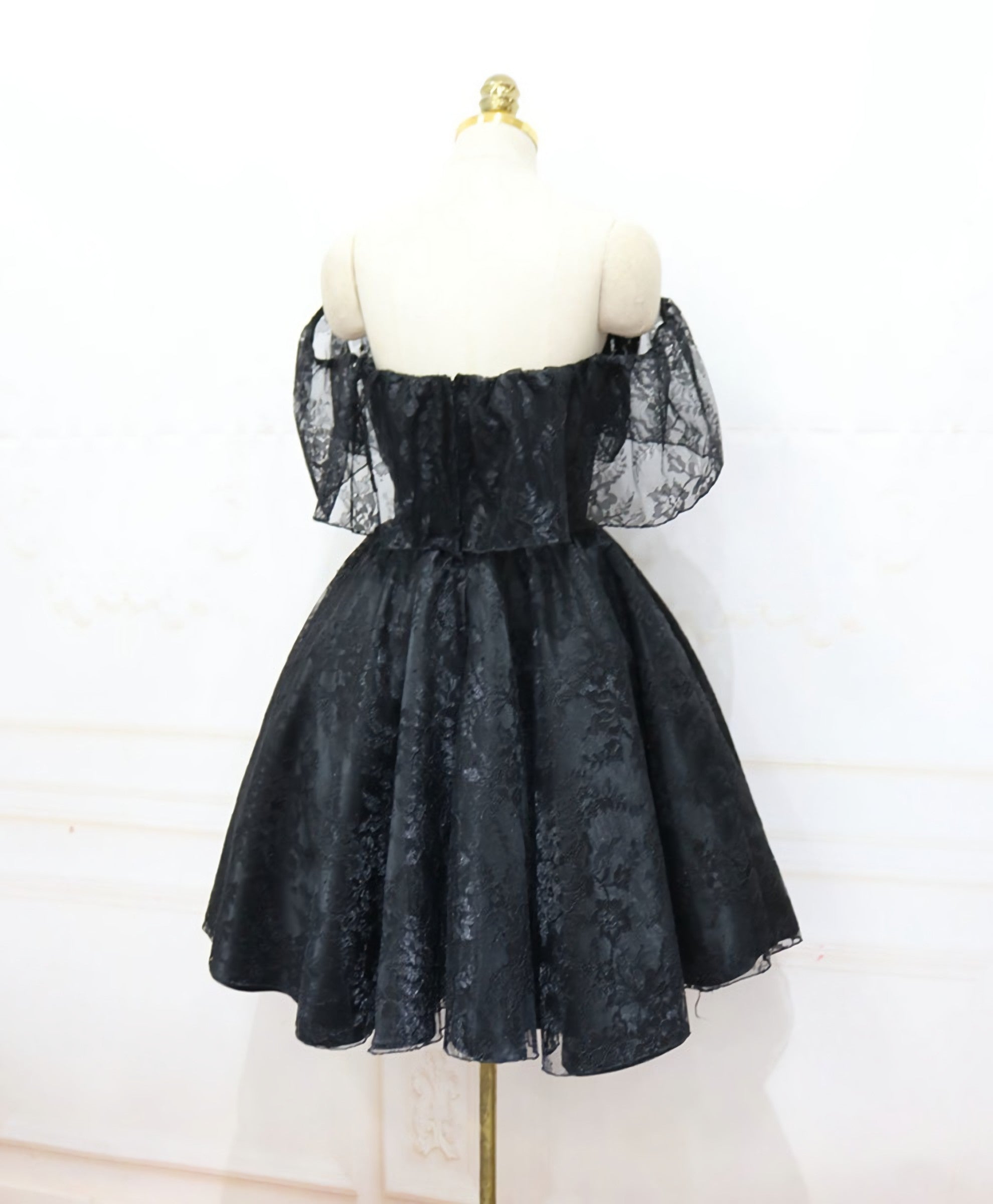 Evening Dress Designers, Black Sweetheart Tulle Short Lace Prom Dress, Lace Homecoming Dress