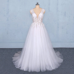 Wedding Dress Stores Near Me, Flowy A-line Long V-neck Lace Tulle Beach Wedding Dresses Bridal Gowns