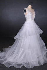 Weddings Dresses Uk, Charming V-neck Lace Wedding Dresses Elegant Backless Wedding Gowns