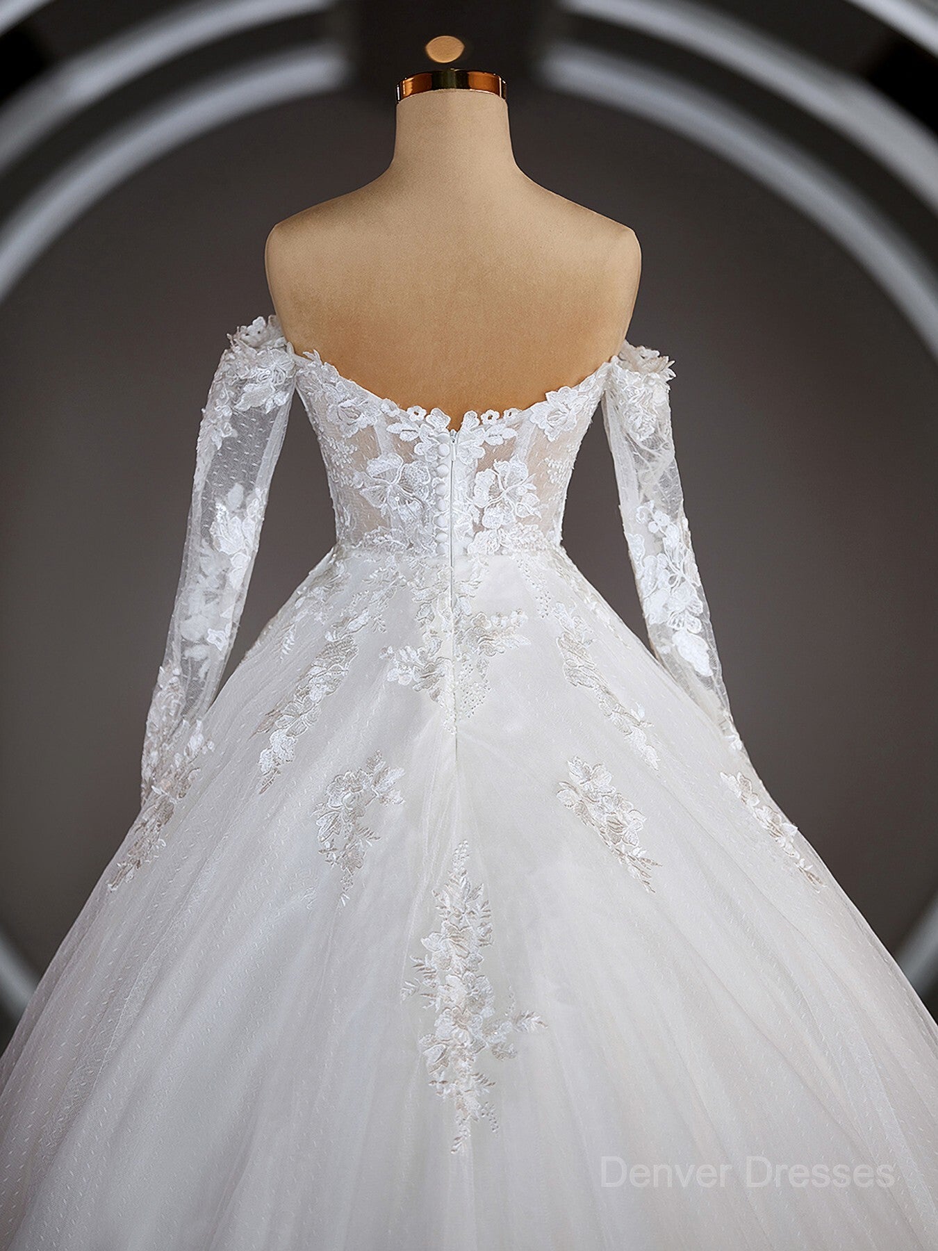 Wedding Dresses Shops, A-Line/Princess Off-the-Shoulder Sweep Train Tulle Wedding Dresses with Appliques Lace