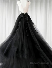Wedding Dress V Neck, A-line/Princess V-neck Court Train Tulle Wedding Dress with Appliques Lace
