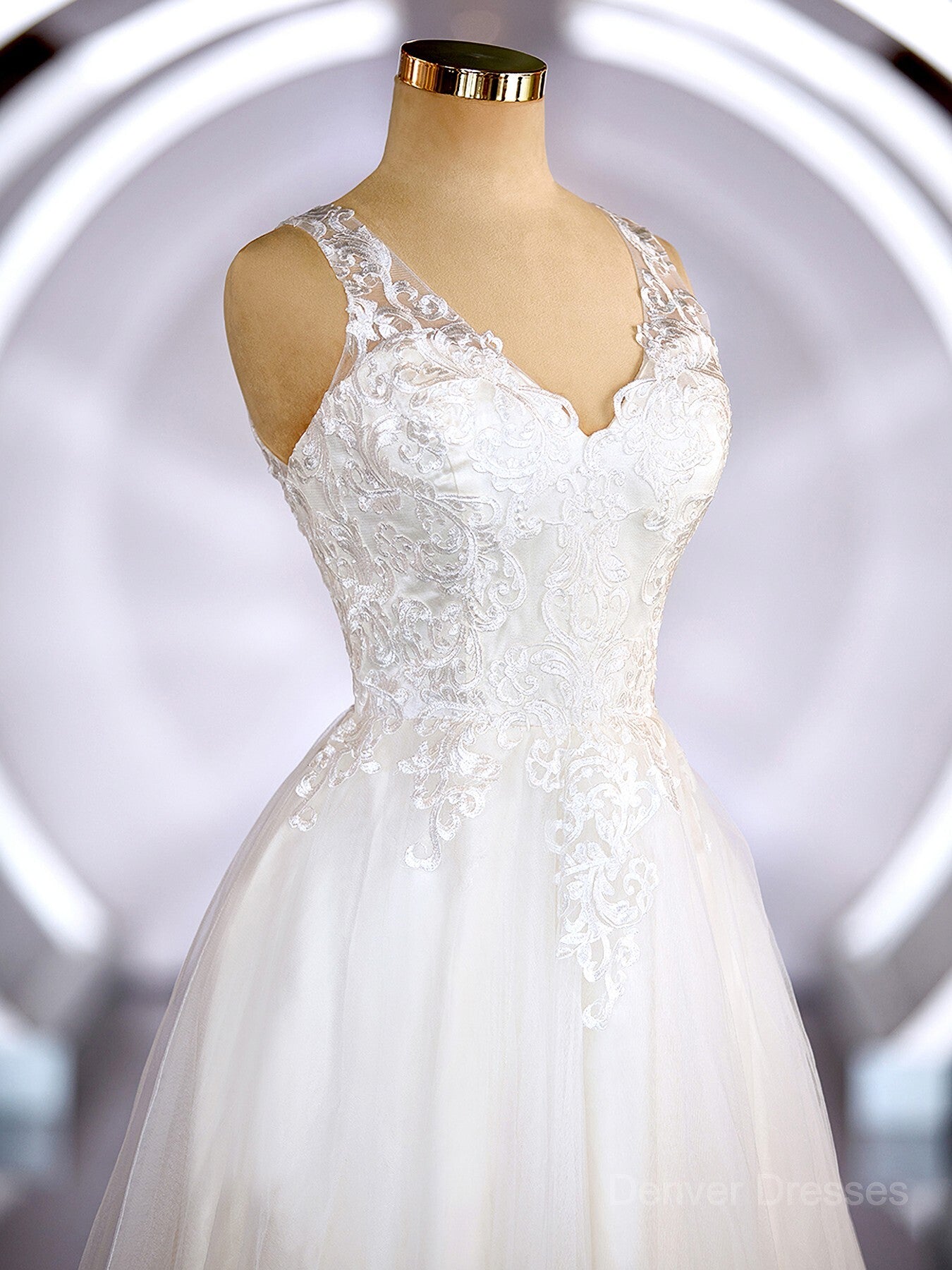 Wedding Dress Styling, A-Line/Princess V-neck Court Train Tulle Wedding Dresses with Appliques Lace Main image
