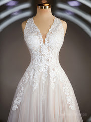 Wedding Dress Open Back, A-Line/Princess V-neck Court Train Tulle Wedding Dresses with Appliques Lace