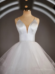 Wedding Dresses And Shoes, A-Line/Princess V-neck Floor-Length Tulle Wedding Dresses with Ruffles