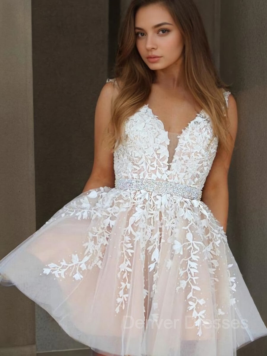 Party Dresses For Christmas, A-Line/Princess V-neck Short/Mini Tulle Homecoming Dresses With Appliques Lace