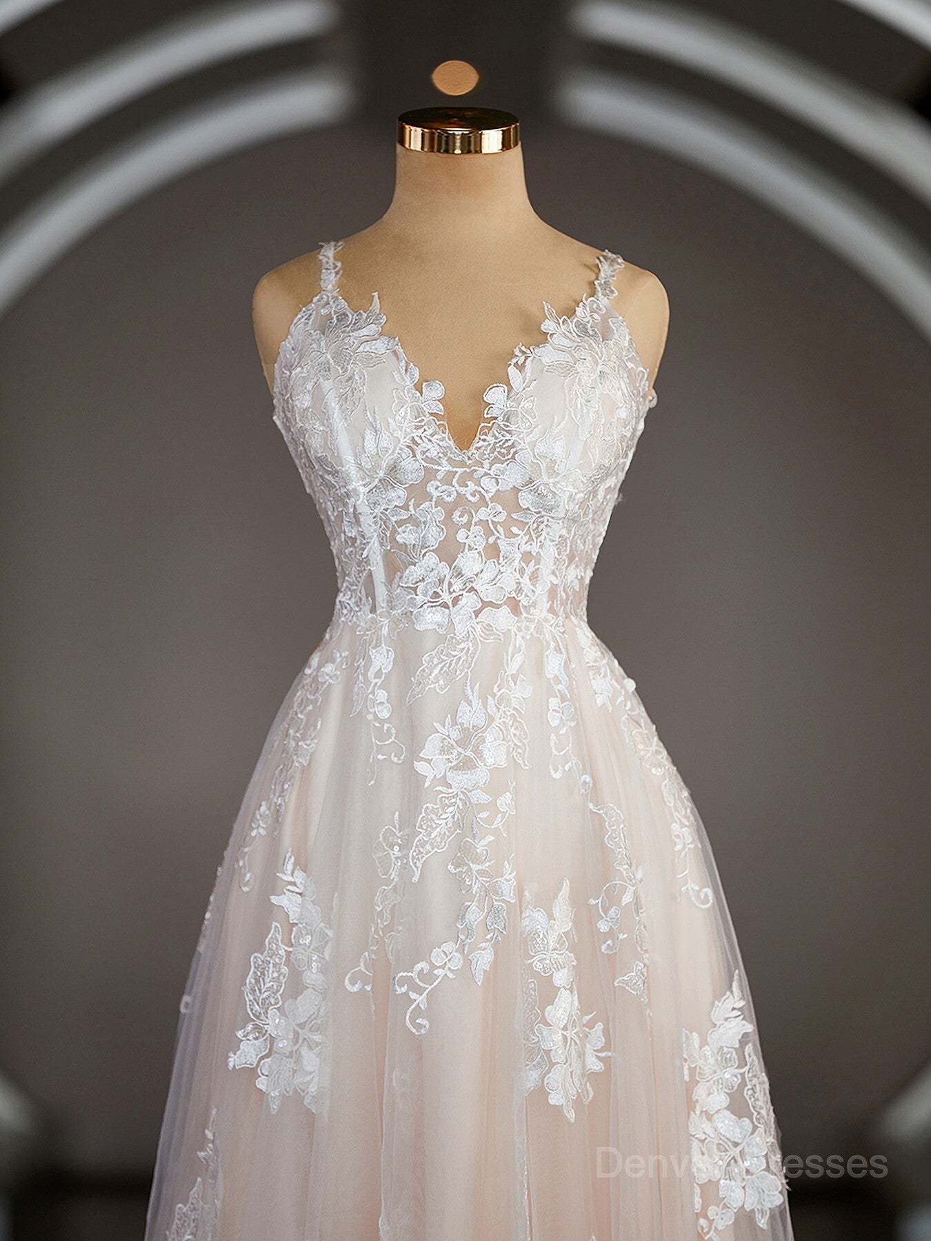 A-Line/Princess V-neck Sweep Train Lace Wedding Dresses with Appliques Lace Secondary image