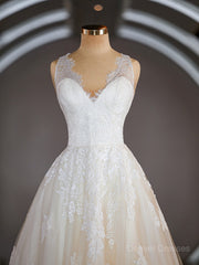 Wedding Dresses Design, A-Line/Princess V-neck Sweep Train Tulle Wedding Dresses with Appliques Lace