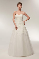 Wedsing Dresses Boho, A Line Strapless Ivory Lace Floor Length Wedding Dresses