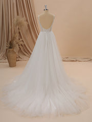 Wedding Dress And Veil, A-line Tulle Spaghetti Straps Appliques Lace Chapel Train Corset Wedding Dress