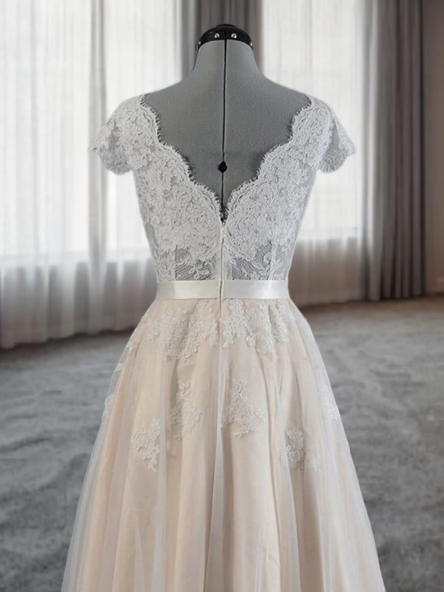 Wedding Dress Trains, A-line V-neck Appliques Lace Floor-Length Lace Wedding Dress