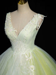 Prom Dresses Patterned, A-Line V Neck Lace Tulle Green Long Prom Dress, Green Sweet 16 Dress