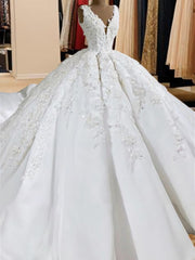 Wedding Dress Fitting, Ball-Gown V-neck Appliques Lace Sweep Train Satin Wedding Dress