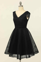Evening Dresses Simple, Black A-line V Neck Sleeveless Lace-Up Back Tulle Mini Homecoming Dress