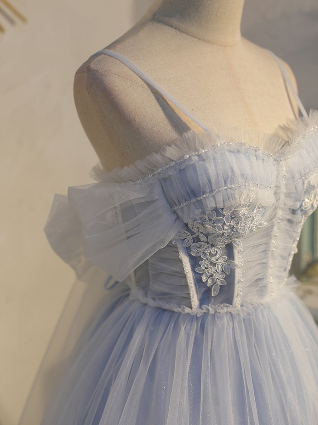Girlie Dress, Blue sweetheart neck tulle lace short prom dress blue puffy homecoming dress