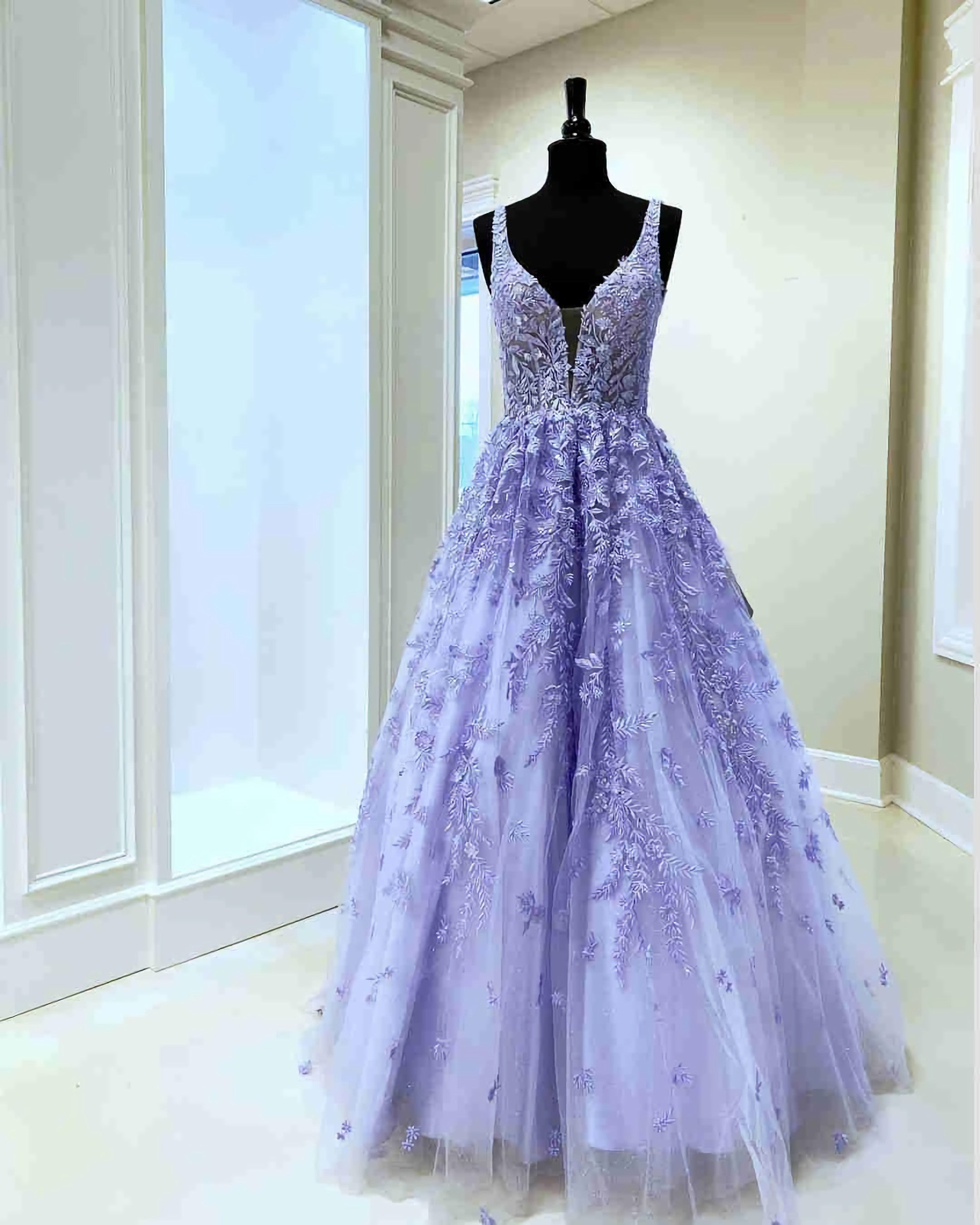 Cocktail Party Outfit, Gorgeous V Neck Embroidery Lavender Long Prom Dress
