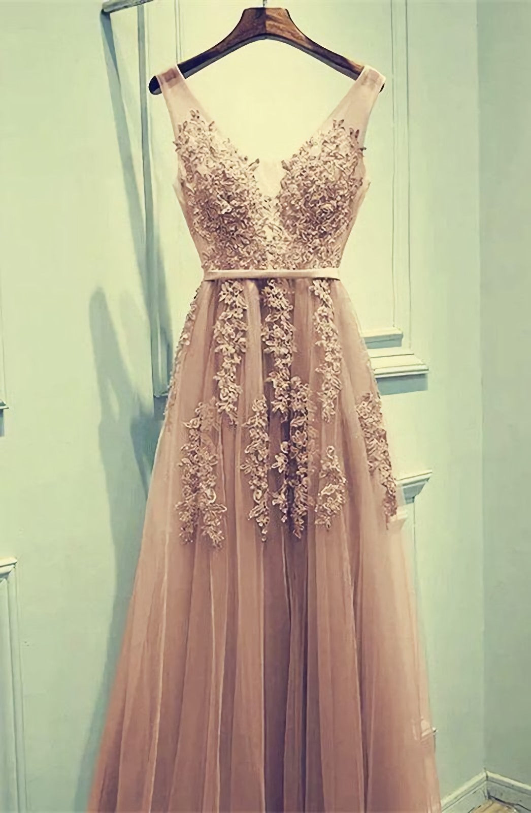Night Club Outfit, Lace Prom Dresses, Champagne Tulle Bridesmaid Dresses, Appliques