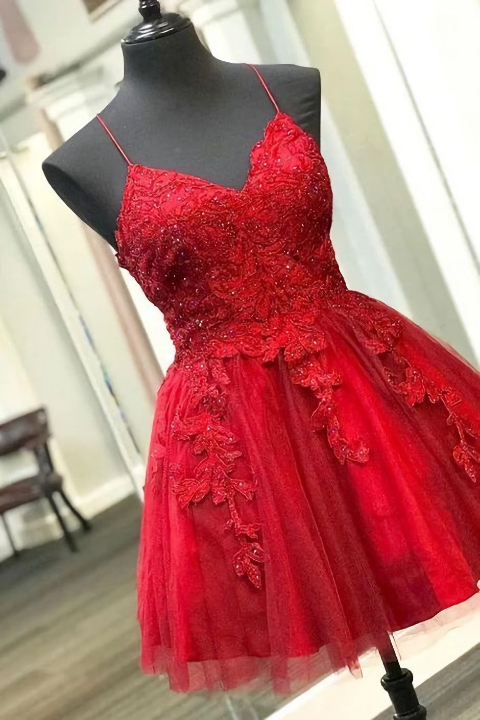 Bachelorette Party Games, Straps Lace Appliqued Red Short Homecoming Dress