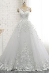 Wedding Dress For Short Bride, Classic Round neck Lace appliques White Princess Wedding Dress