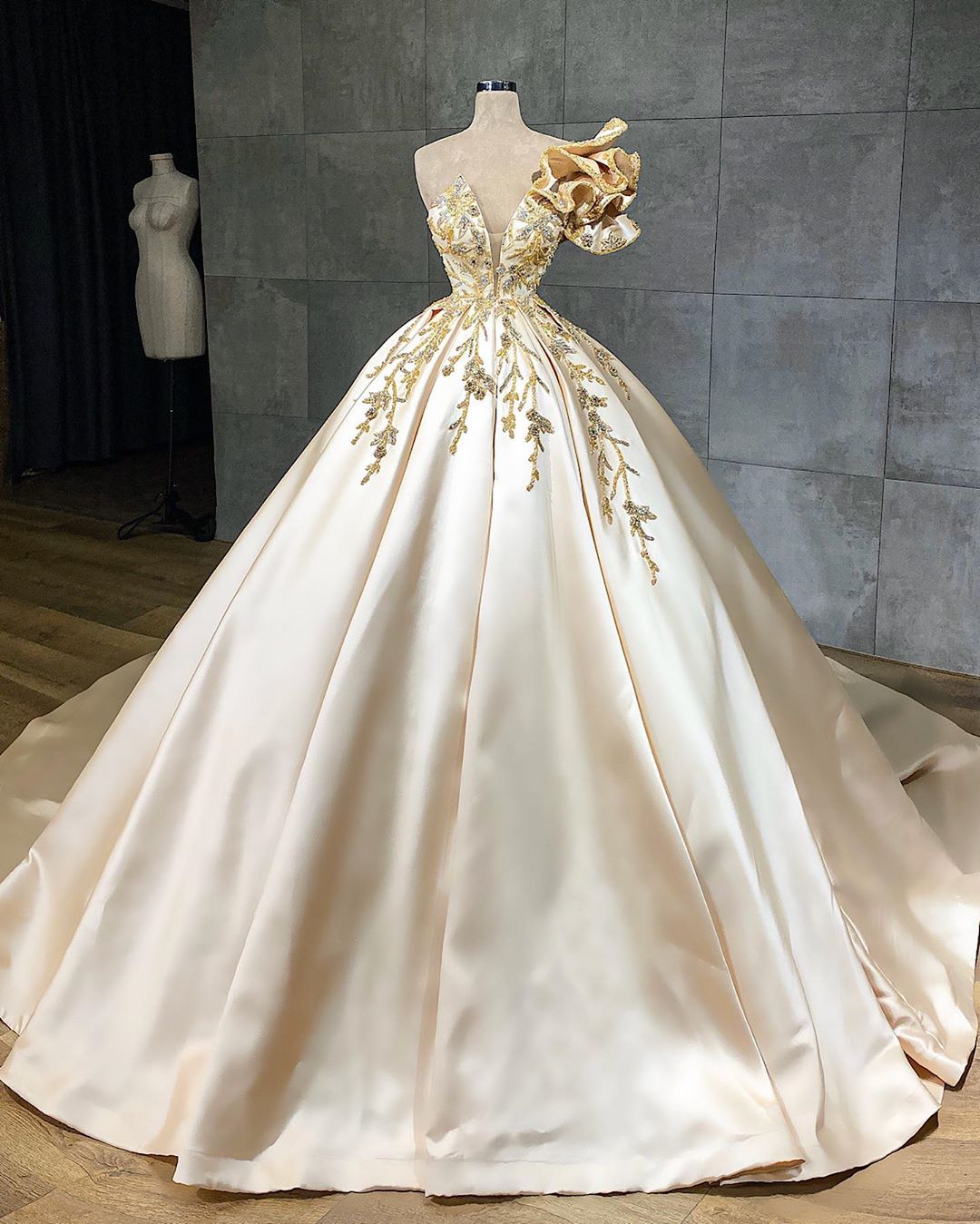 Wedding Dress Bride, Classy Long A-Line Sweetheart Crystal Satin Ruffles Wedding Dress