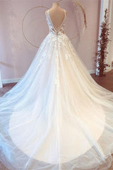 Wedding Dress Accessories, Classy Long Princess Sweetheart Tulle Appliques Lace Wedding Dresses