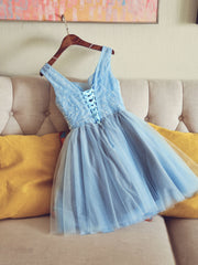 Party Dress Inspo, Cute V Neck Light Blue Tulle Lace Short Prom Dress Blue Homecoming Dress