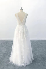 Wedding Dress On A Budget, Elegant Long  A-line V-neck Appliques Tulle Backless Wedding Dress
